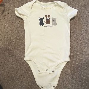 Carter’s onesie (12M)